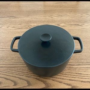 Crane Cast Iron Dutch Oven
